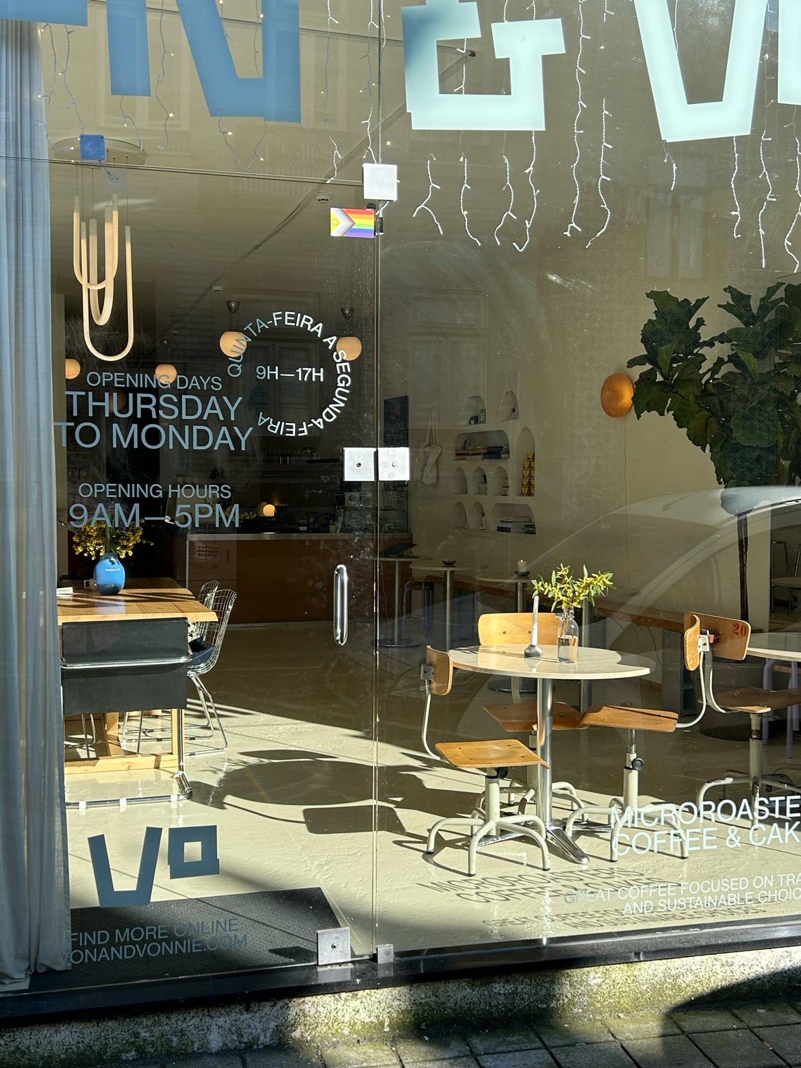 von&vonnie microroasters interior