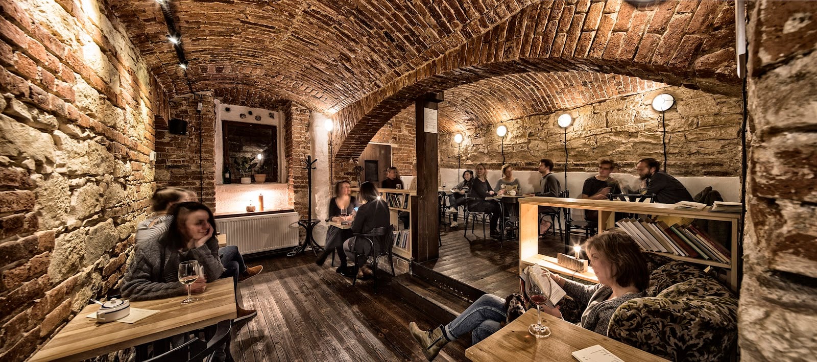 Kavárna Pražírna interior