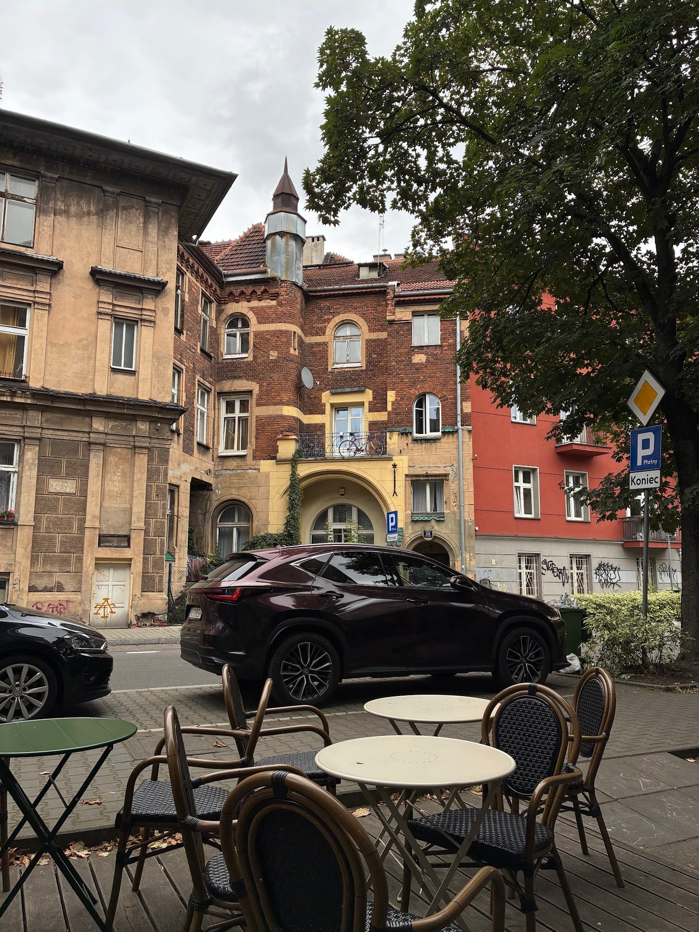 Królowa Przedmieścia interior