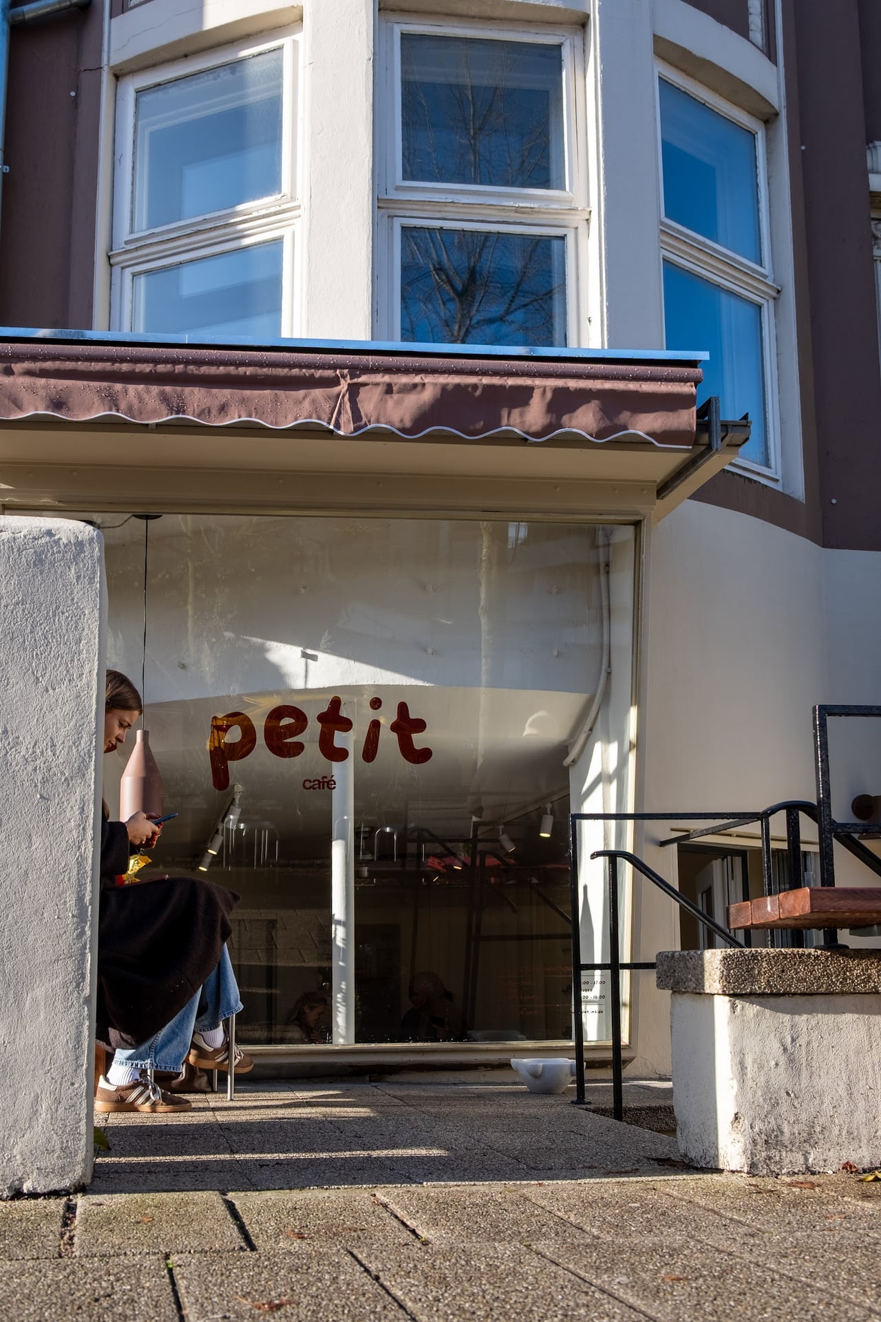 petit Café