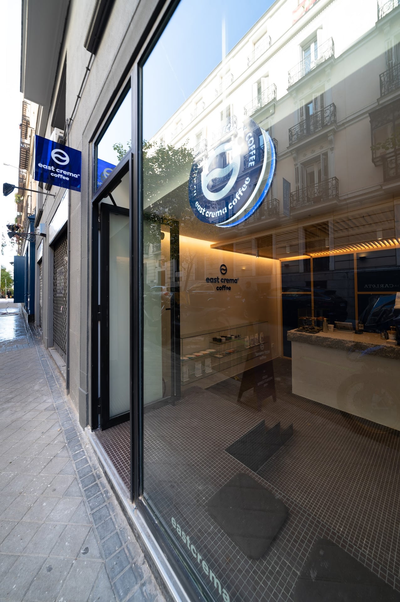 East Crema Coffee Almirante (Specialty Coffee Madrid) interior