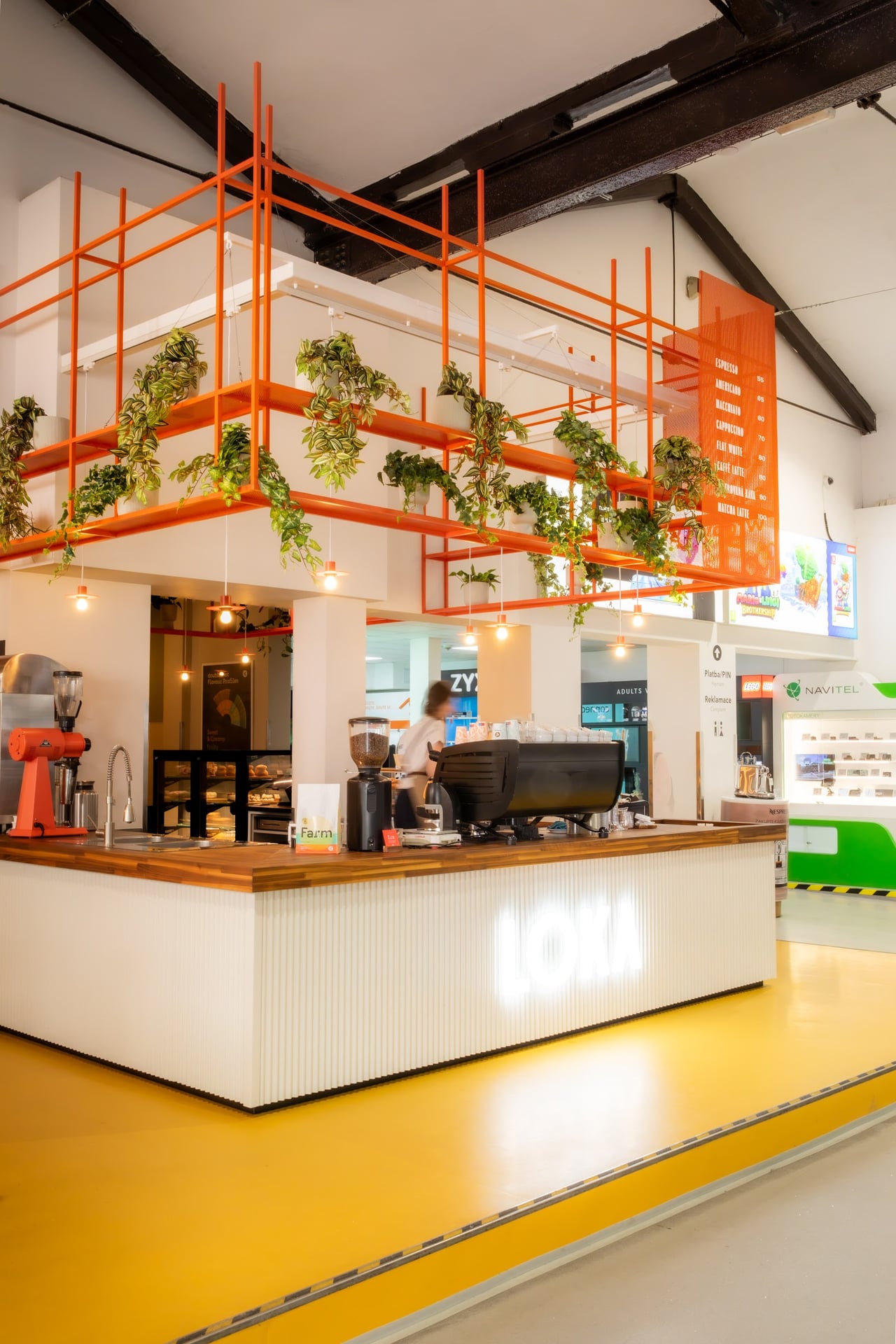 LOKA Alza.cz by doubleshot interior