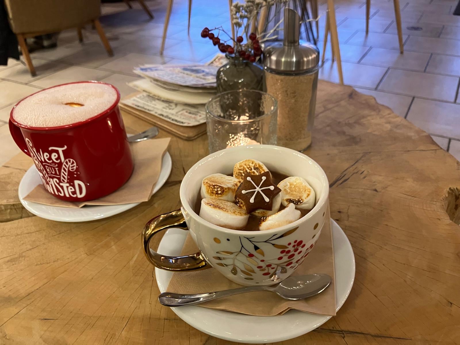 Photo of Café Oldtimer | Automobile Museum