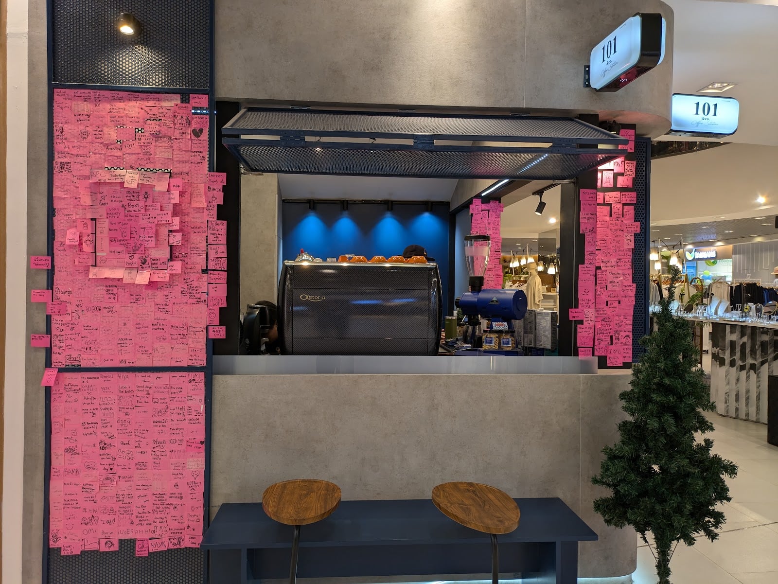 101 & Co. Coffee Roastery - Coffee of Thonglor interior