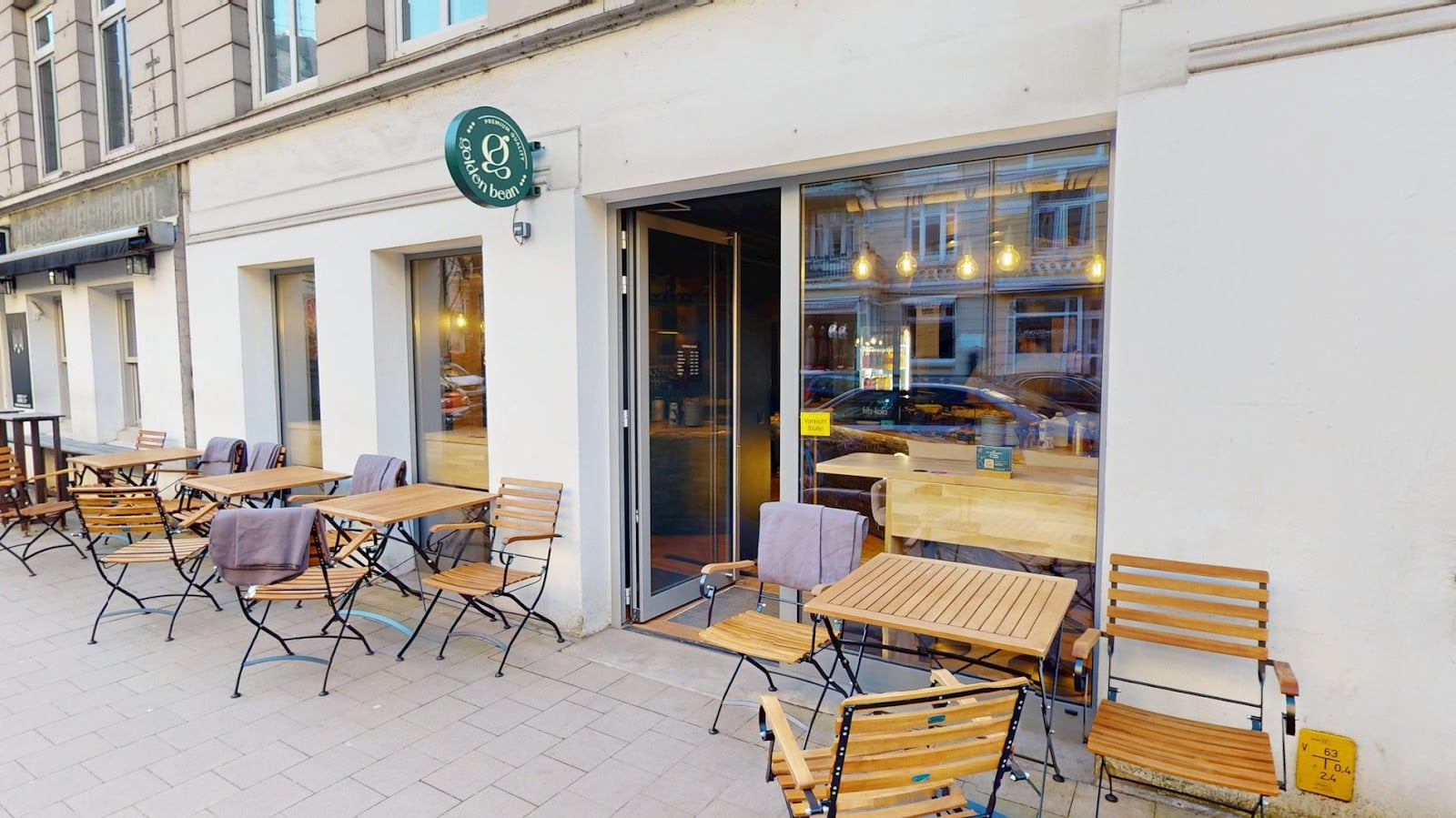 Café Golden Bean Winterhude interior