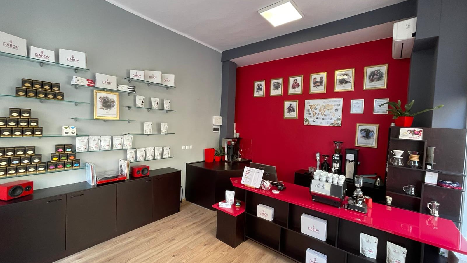 Dabov Specialty Coffee 3 - Angel Kunchev interior