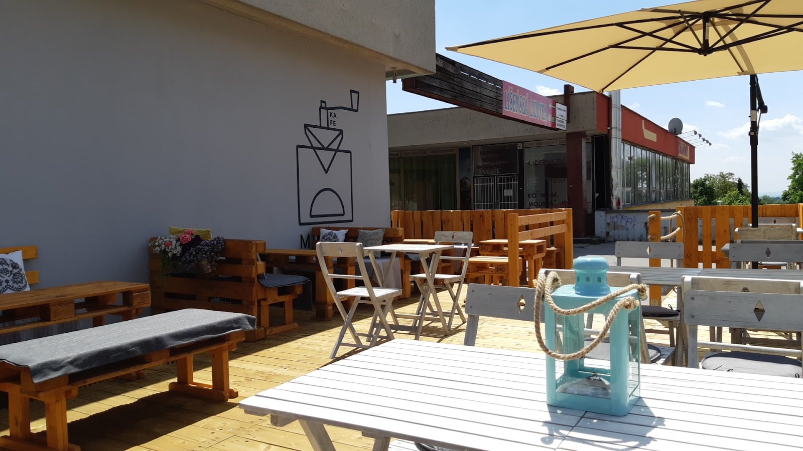 Kafé Mlýnek interior