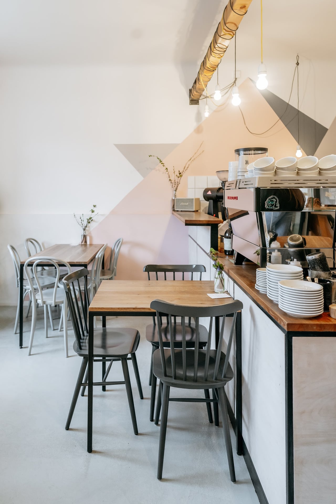 Café Jen interior