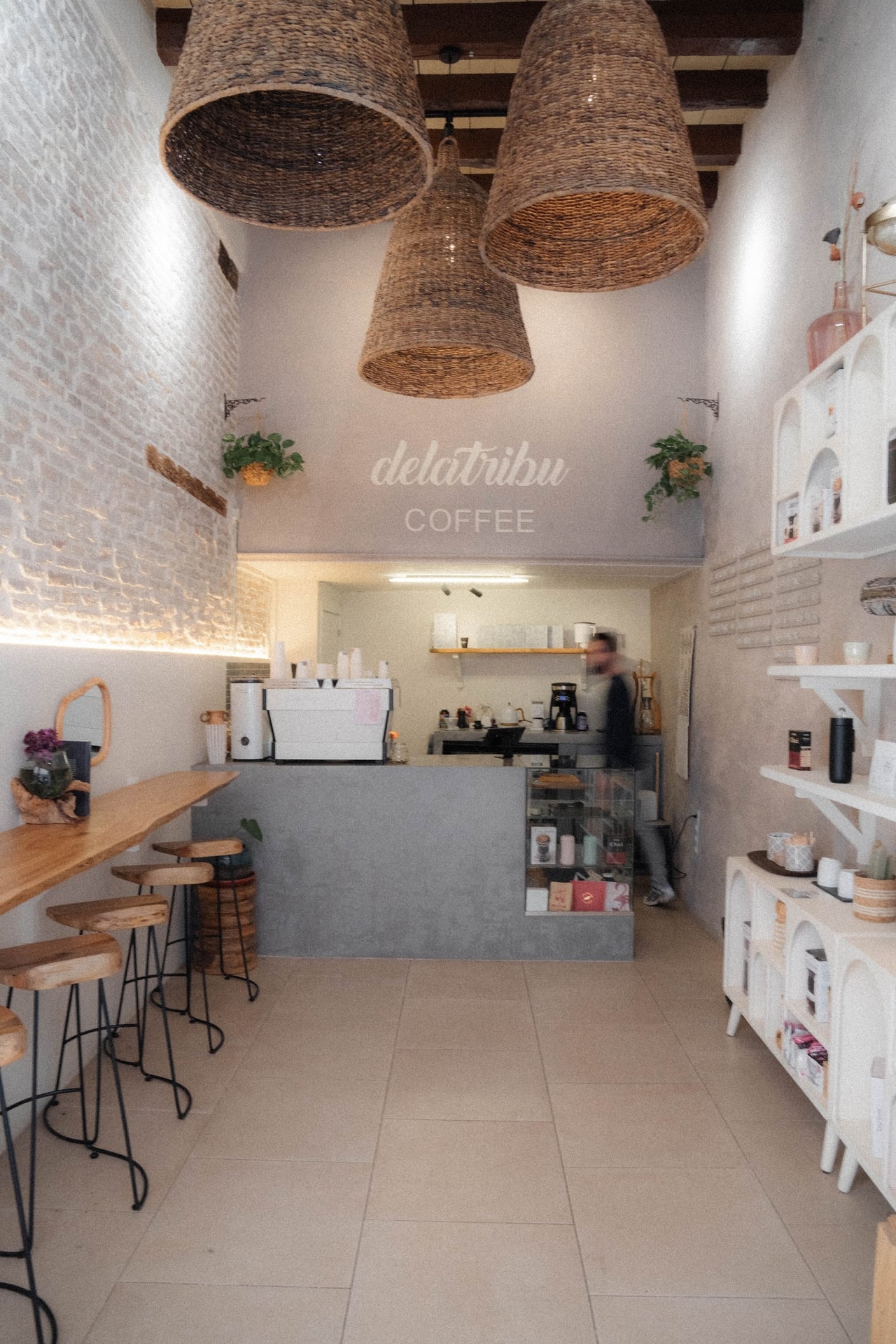 Delatribu Specialty Coffee interior