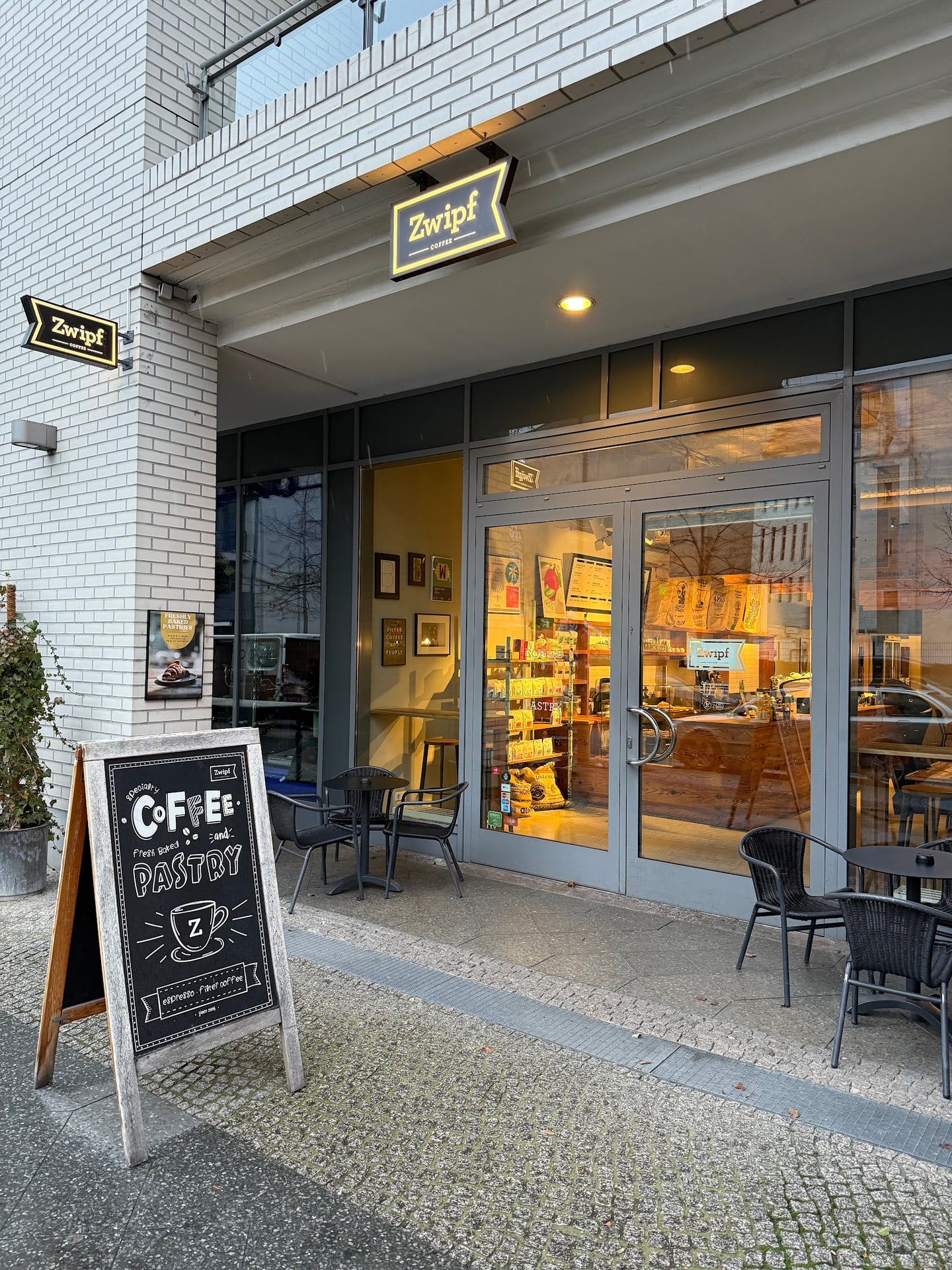 Zwipf Coffee interior