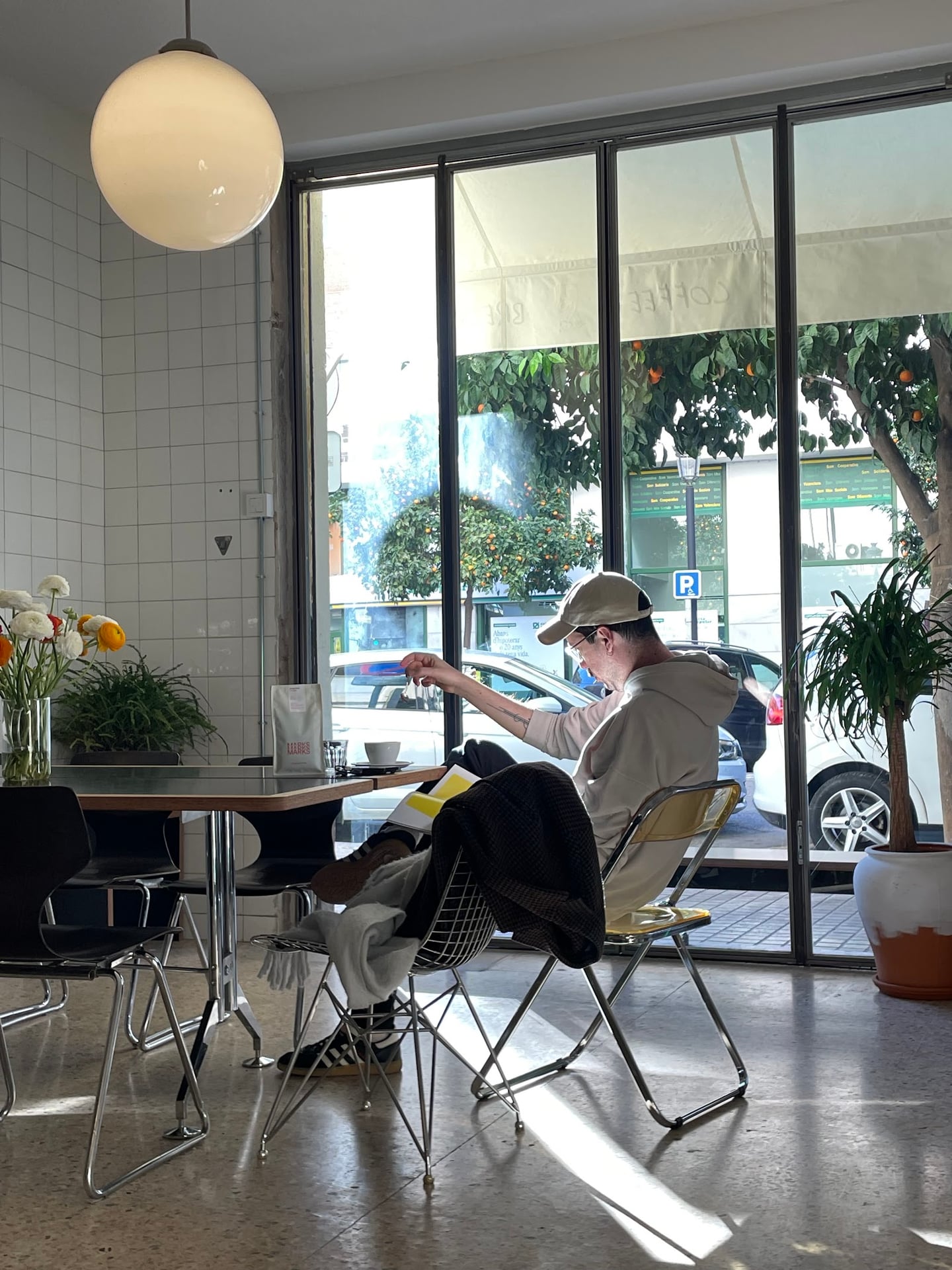 Pals cafe. Specialty coffee and breakfast interior