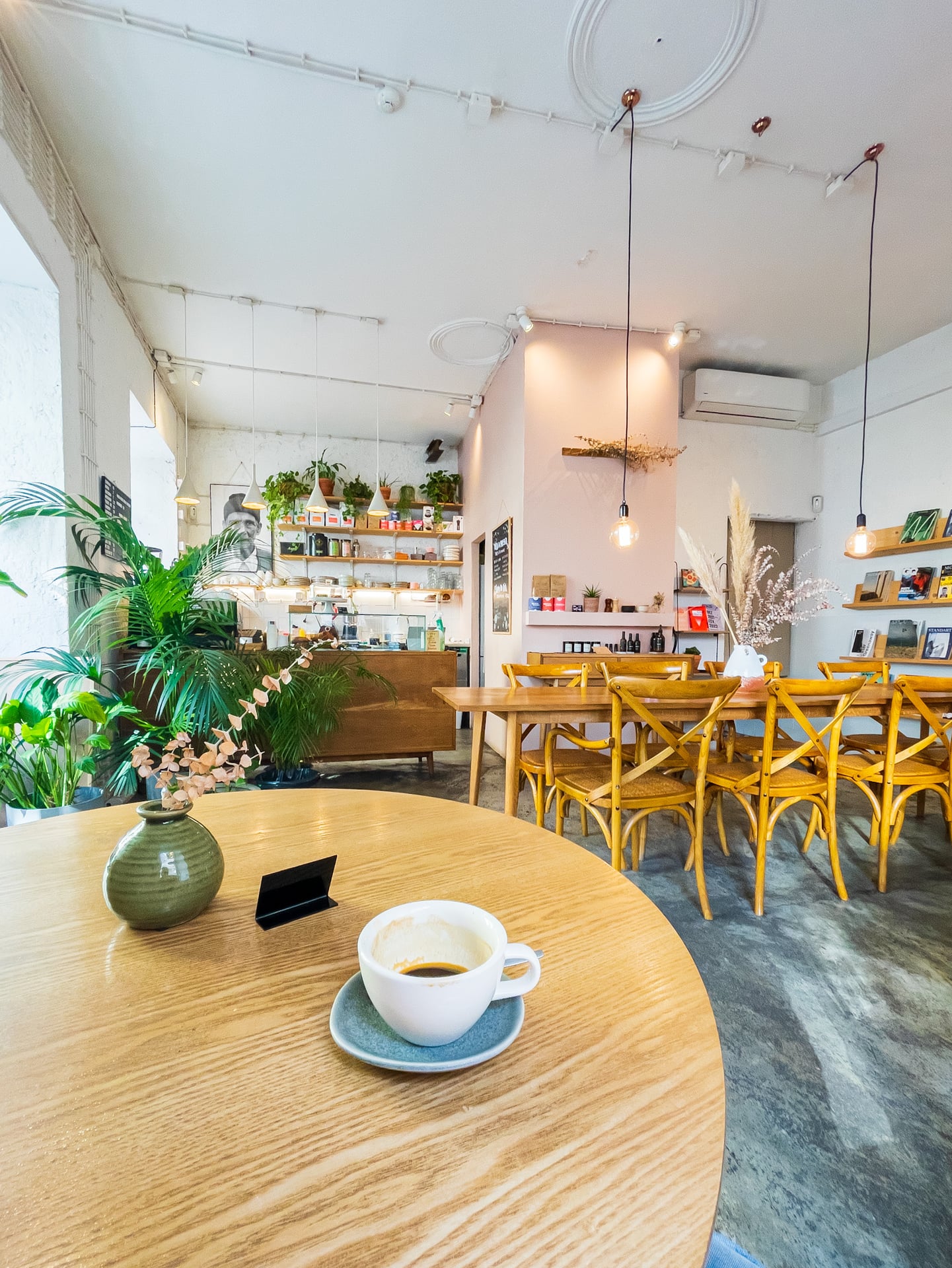 Hello Kristof Bica interior