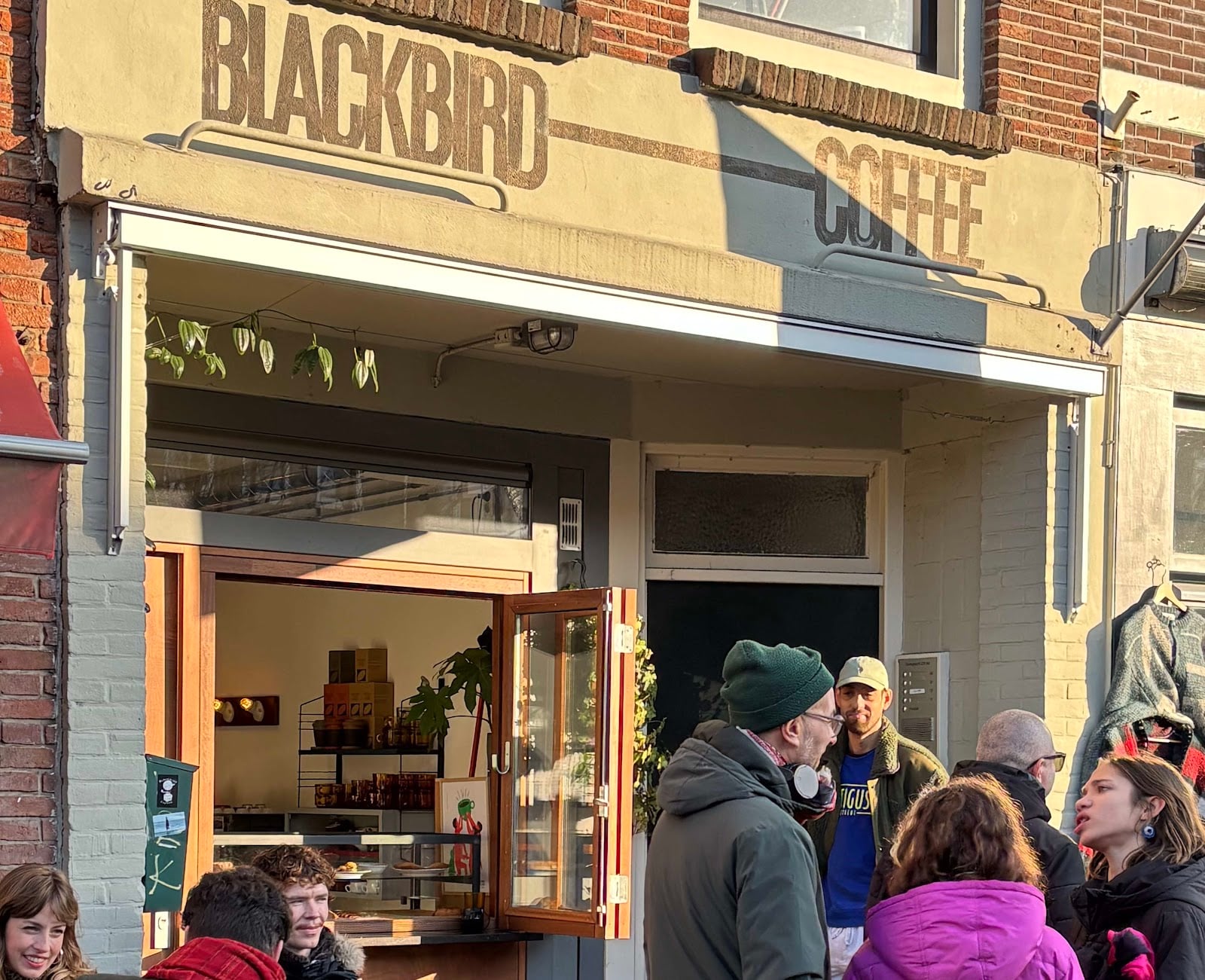 Blackbird coffee & vintage