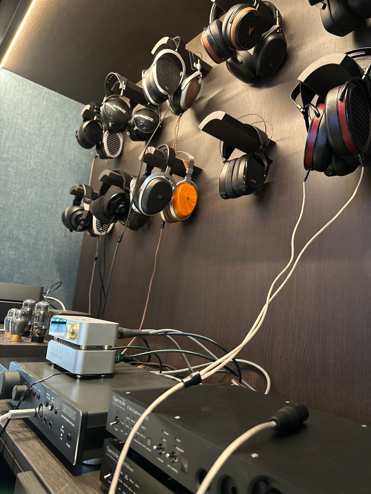 Sound Kitchen Rotterdam - Headphone Store interior