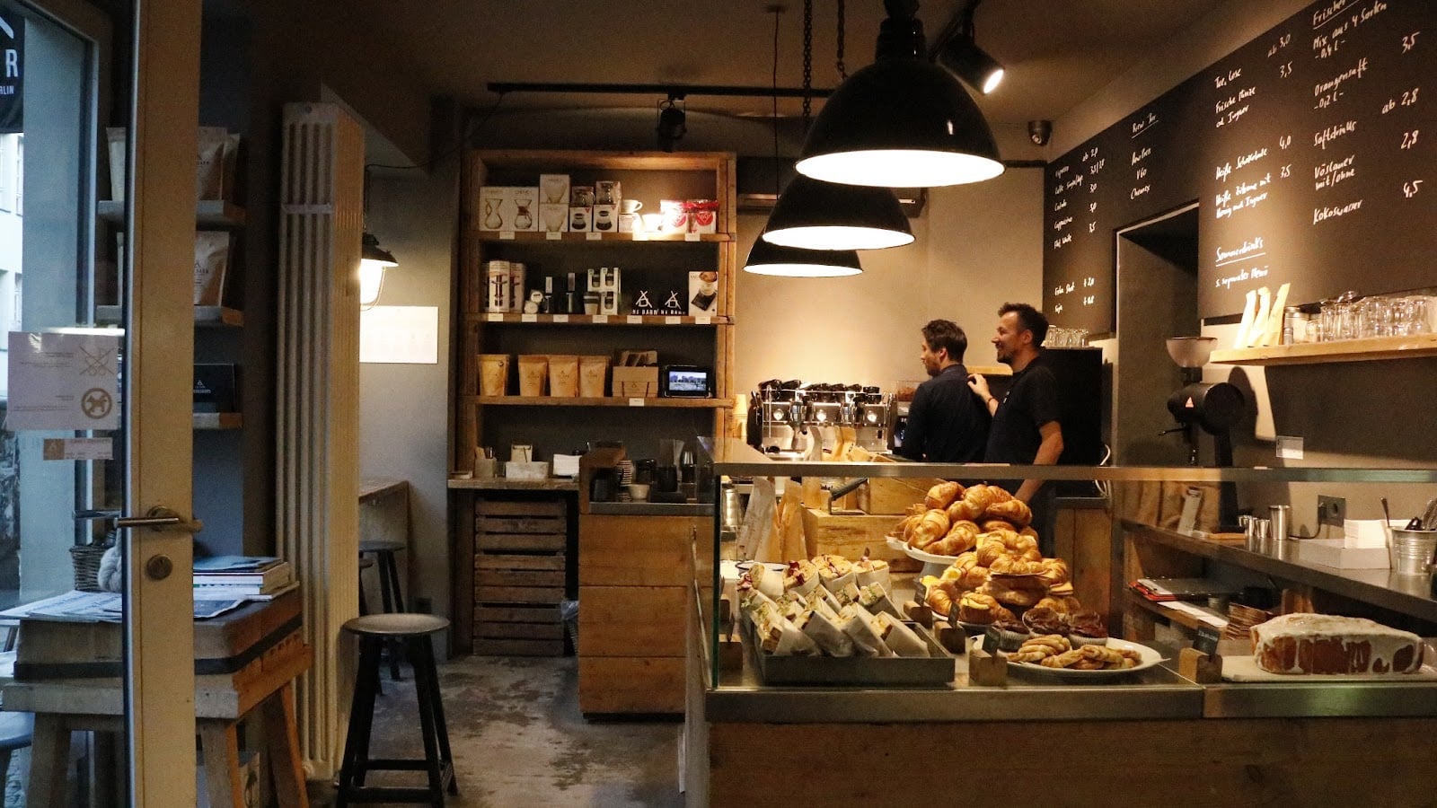 The Barn Café Neukölln interior