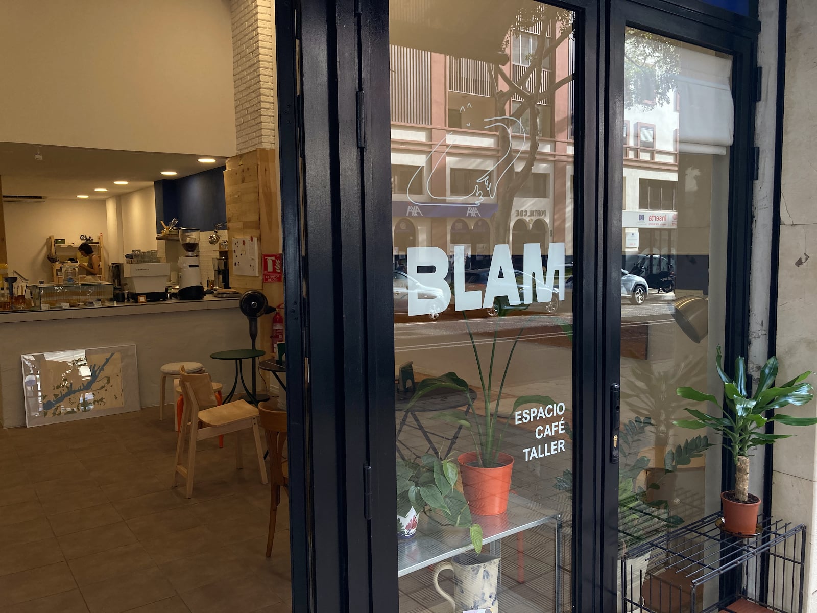 BLAM | Espacio, café, taller