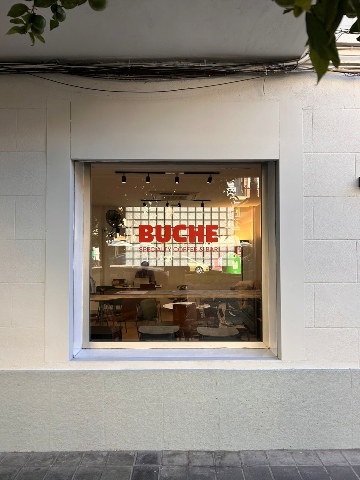 BUCHE Café - Specialty Coffee & Bar interior