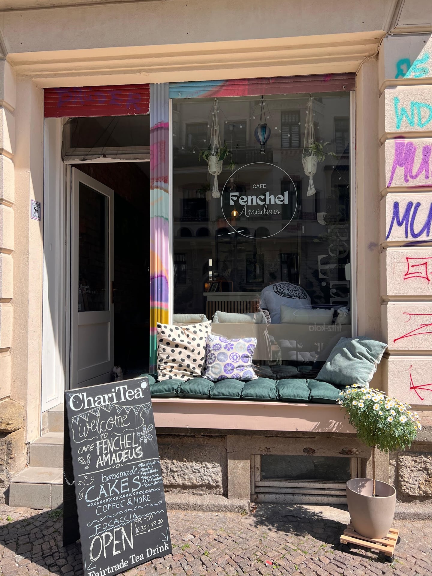 Café Fenchel Amadeus - Specialty Coffee & Vegan Cakes