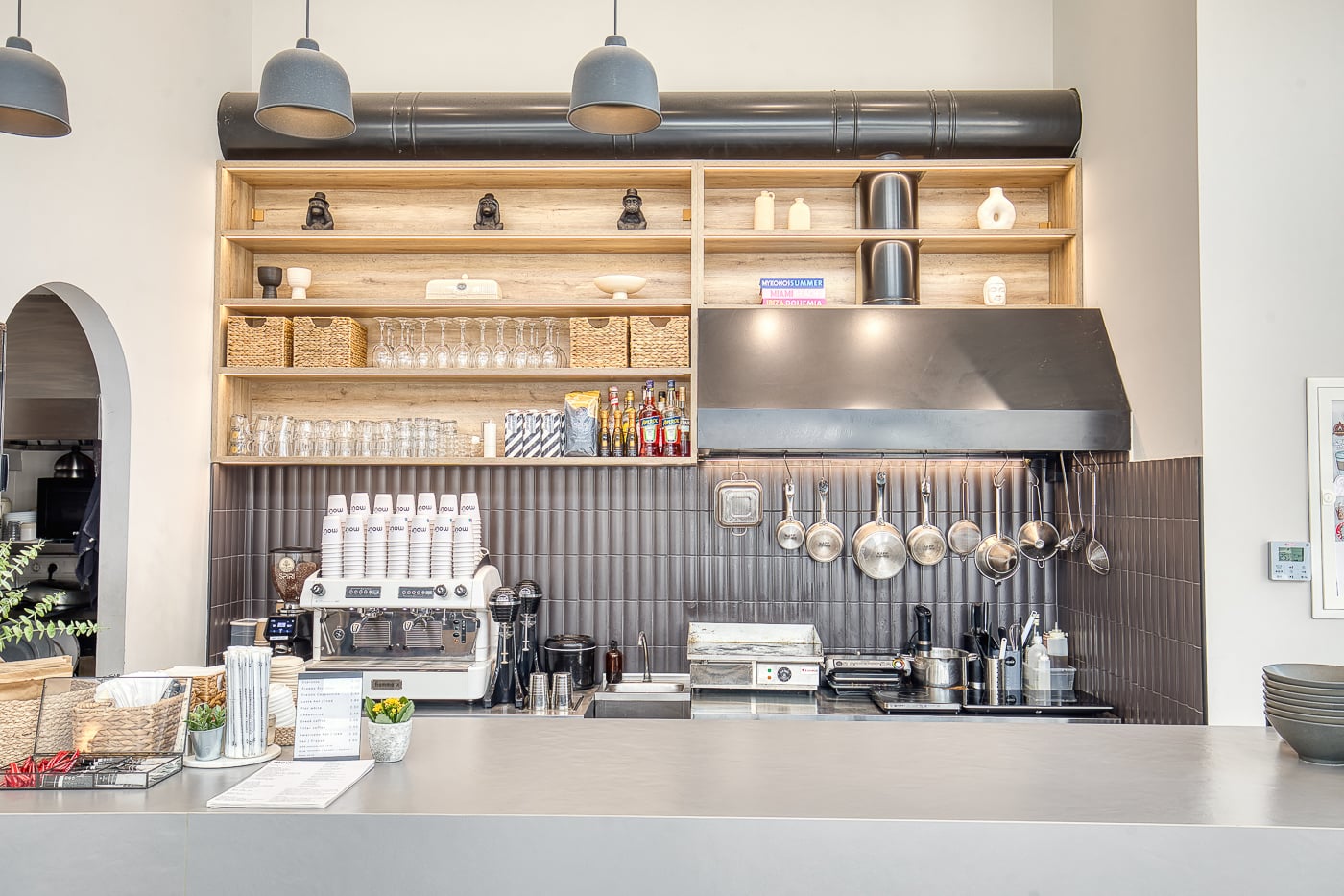 Mour Athens interior