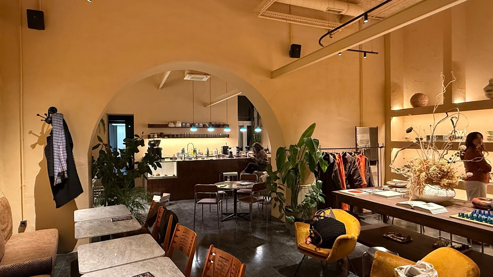 CHI | Specialty Coffee interior