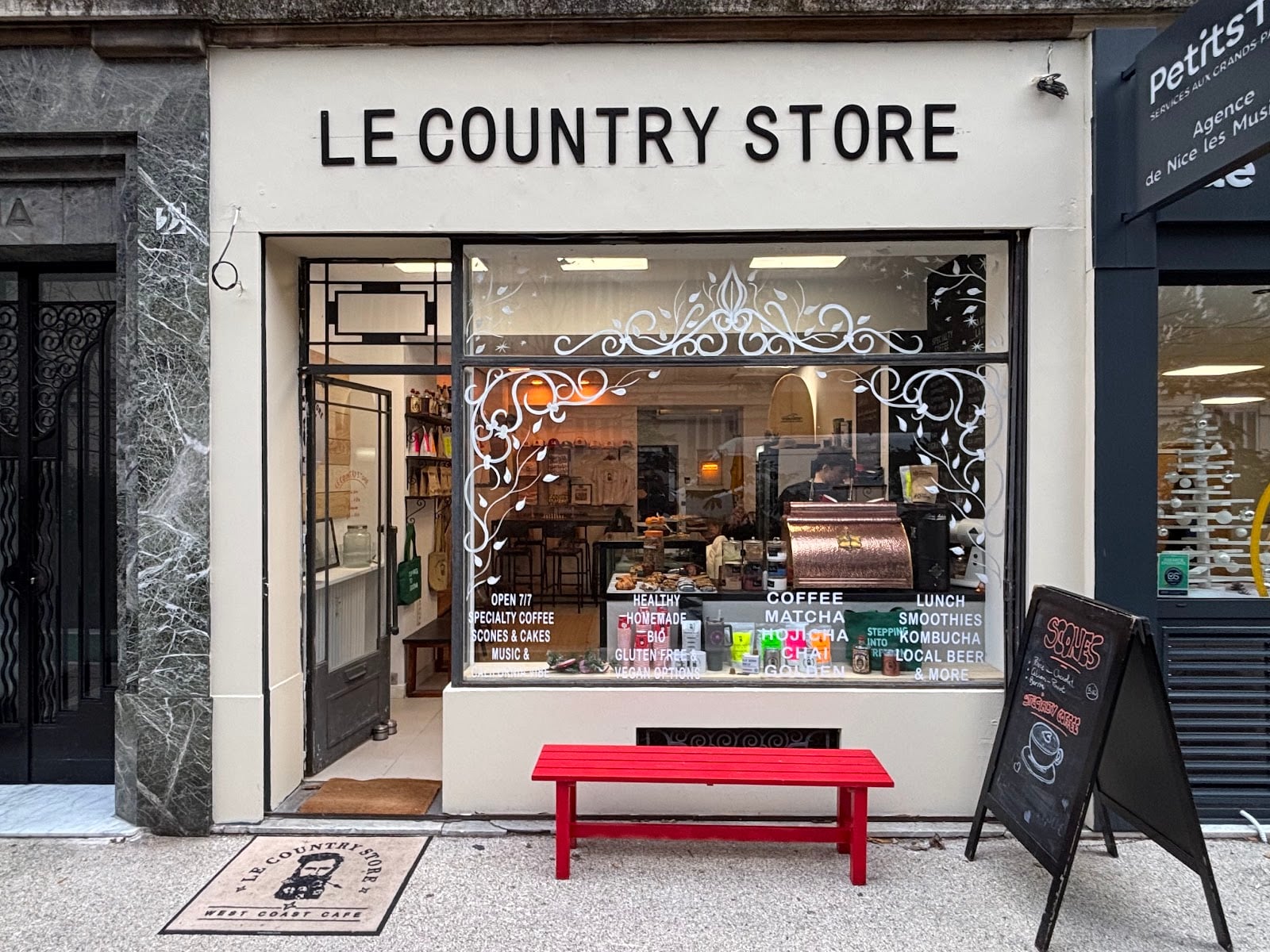 Le Country Store Carre d’or interior