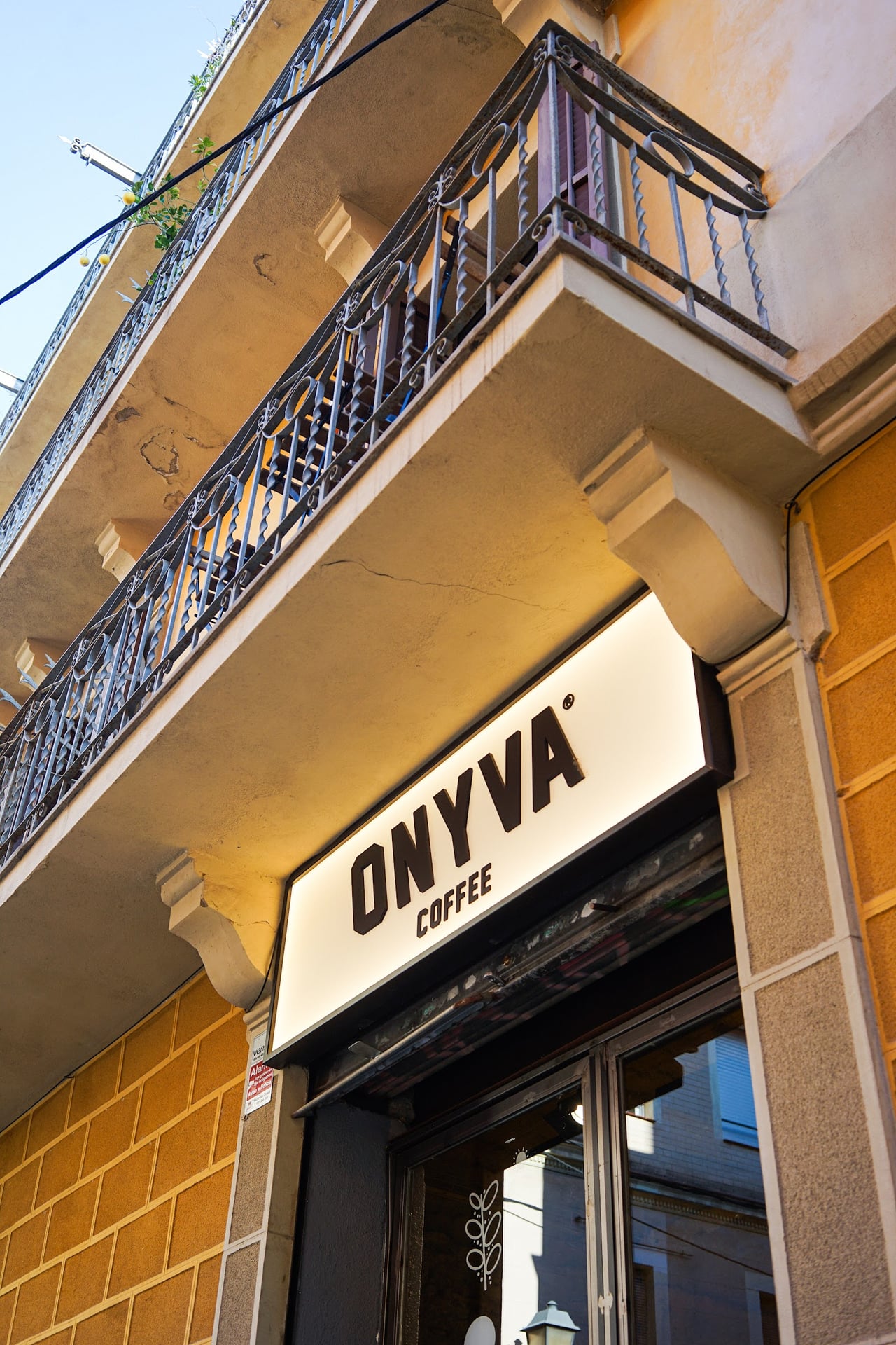 ONYVA COFFEE SARRIA | Café de Especialidad | Coffee Roaster propio interior