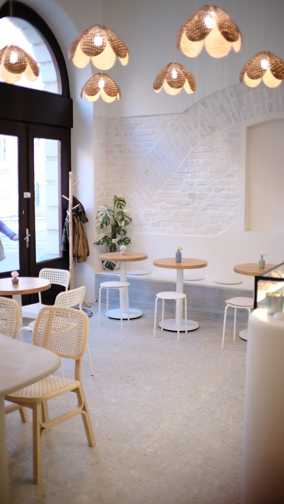 Shiro Coffee Shop