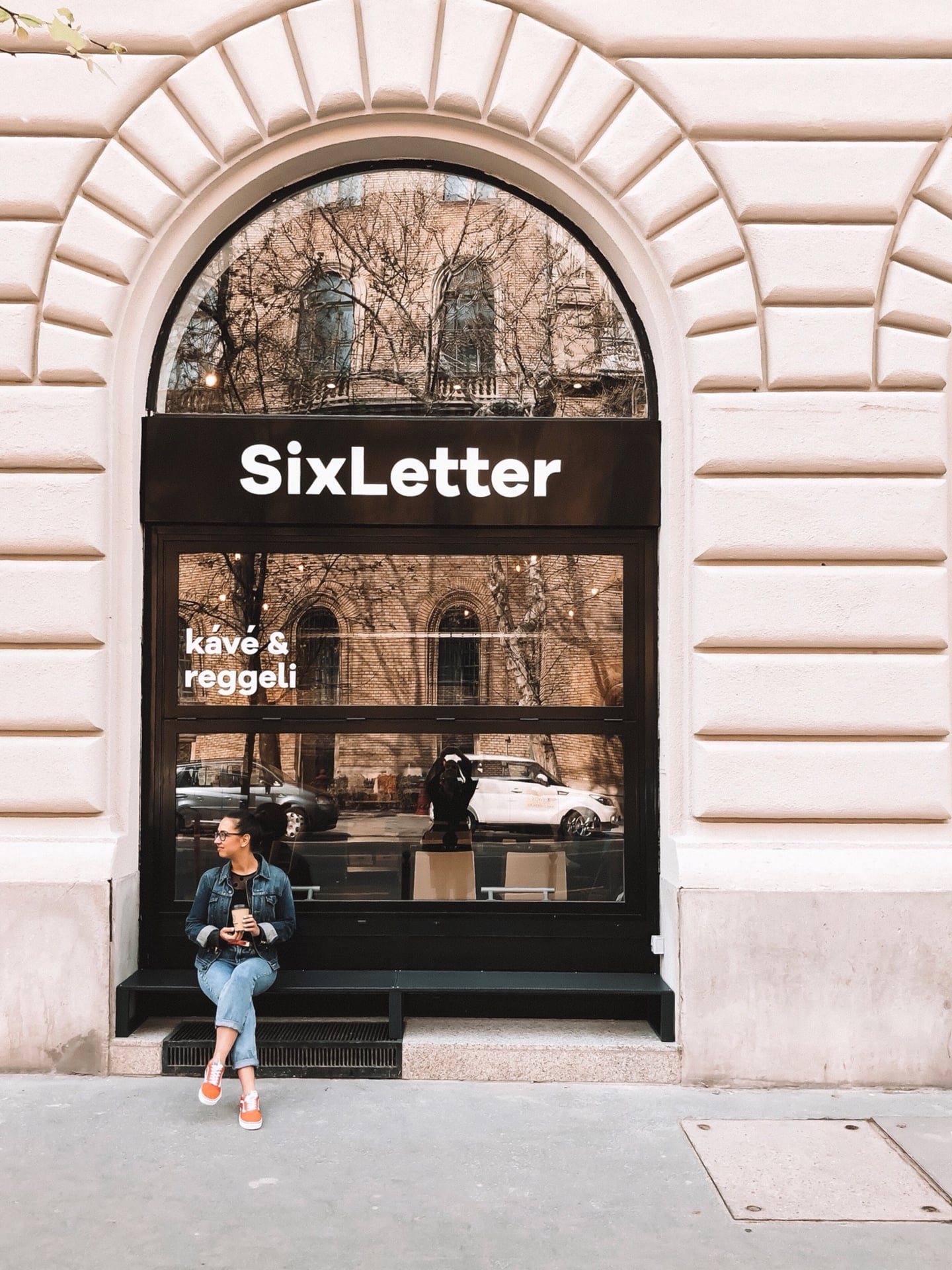 SixLetter Coffee Co. - Specialty Coffee Bar & Breakfast, Brunch interior