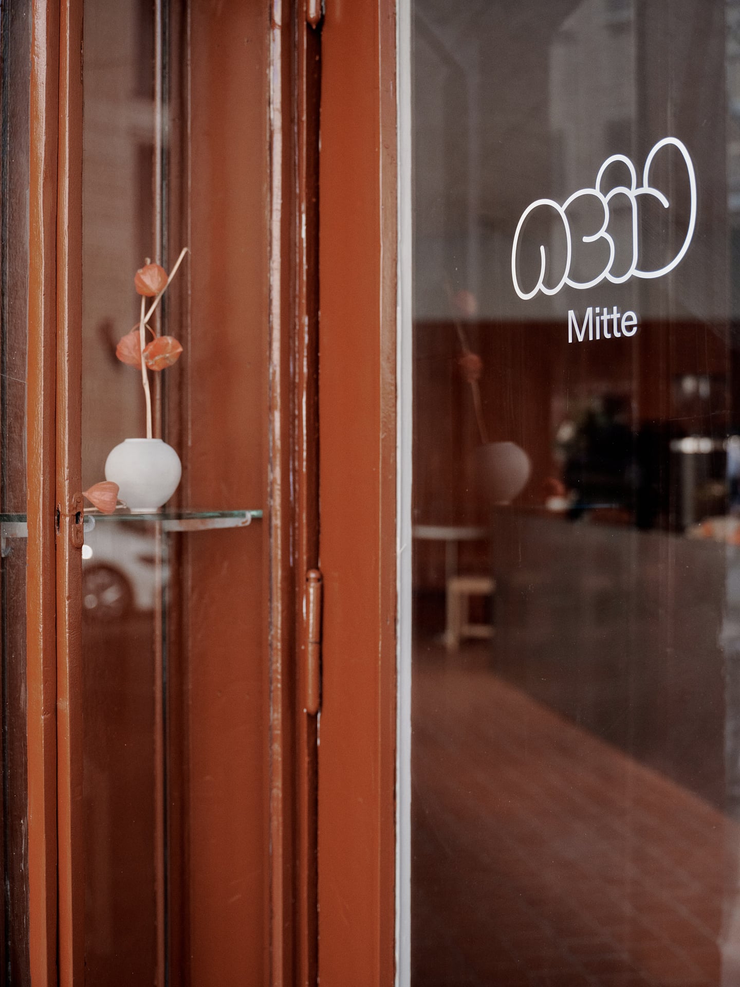 ACID Mitte interior