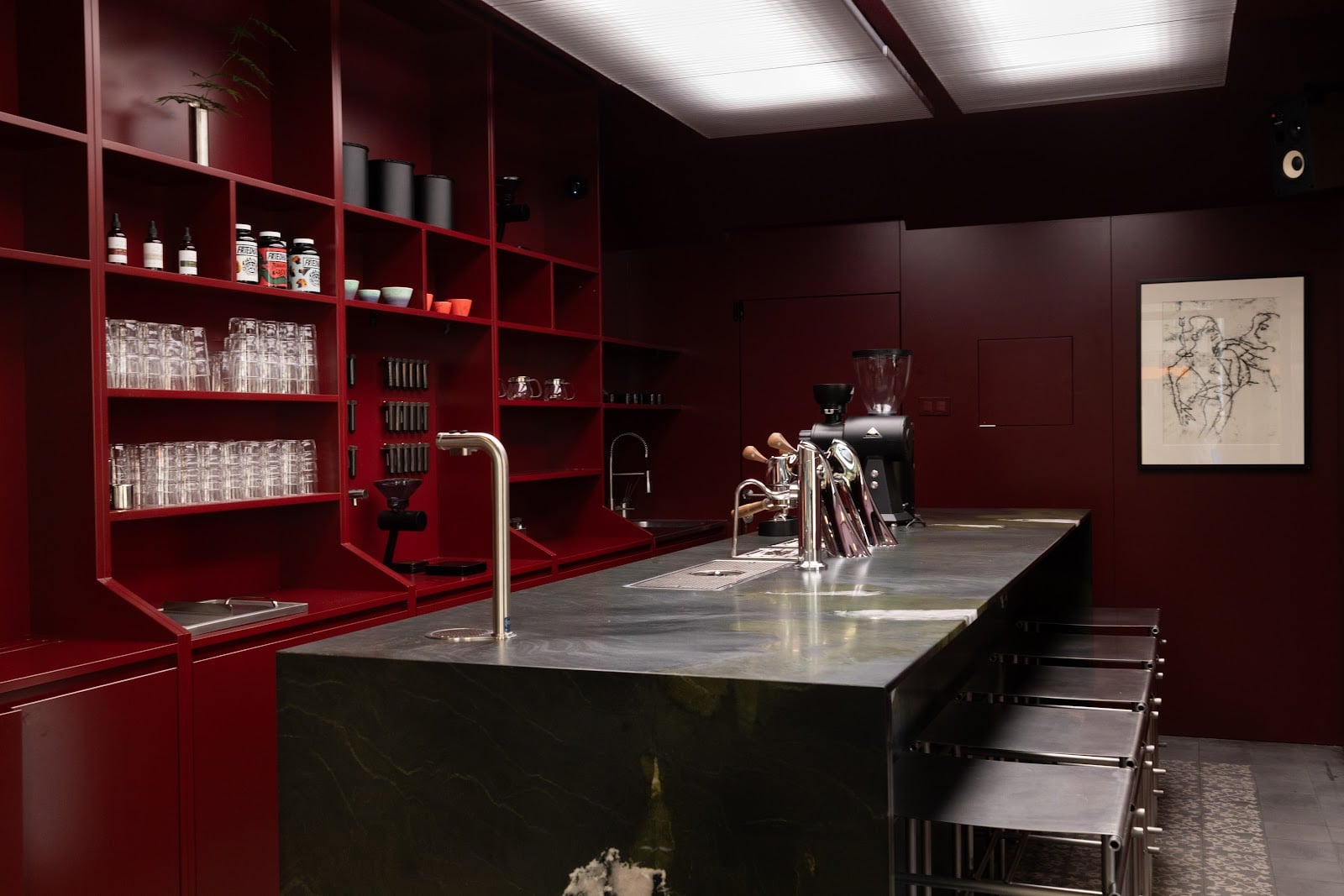 Lil' BOUCHE interior