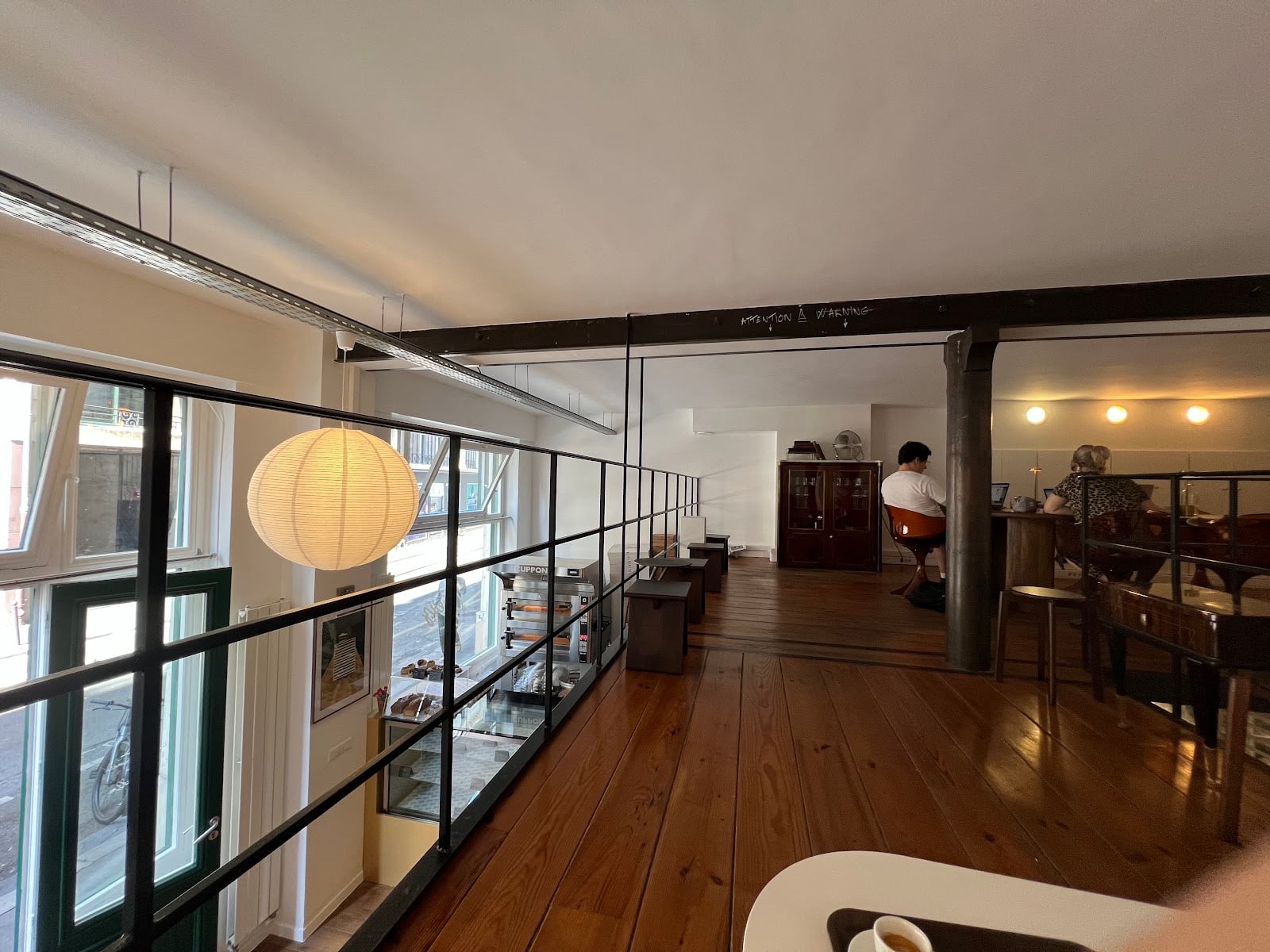 Yeüz slice & coffee interior